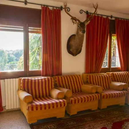 Villa Luxurious In With Pool Sils